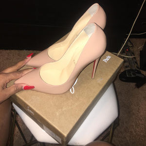 Christian Louboutin So Kate Pumps